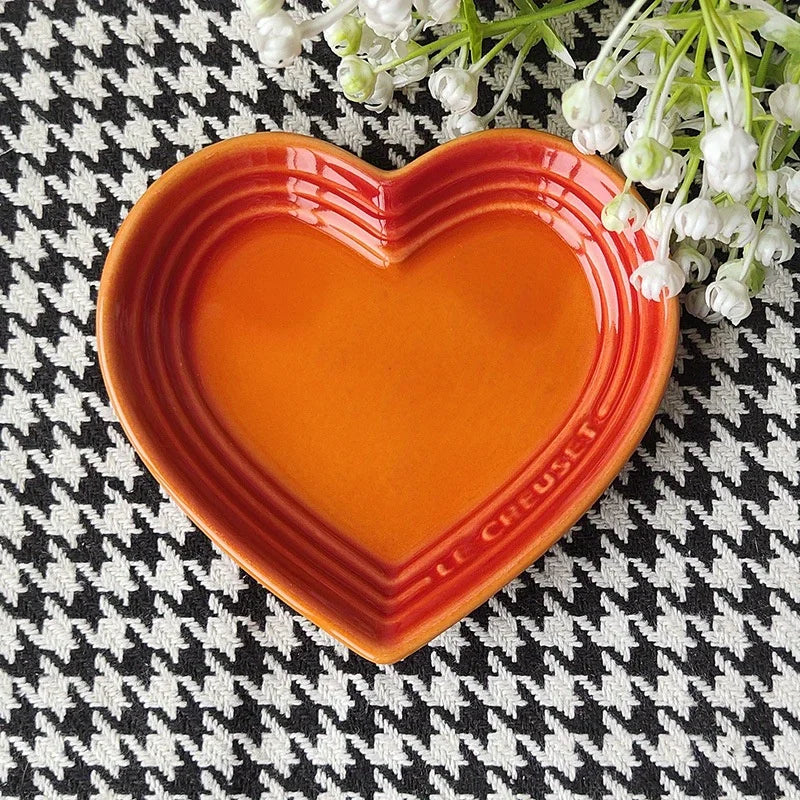 Ceramic Cat Bowl Extra Heart-Shaped Wide Anti Vomiting Stress Free Design12cm Durable Ceramic Pet Bowl for Small Cats & Dogs